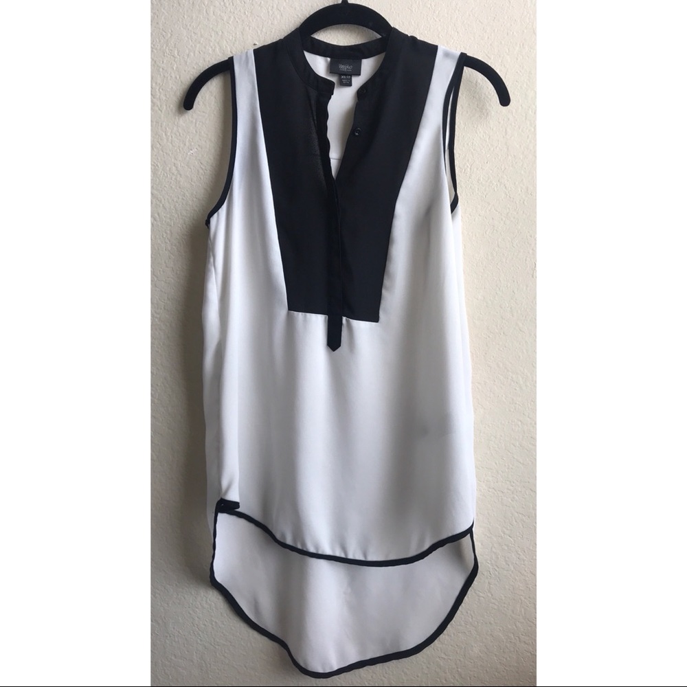 Mossimo Black White Hi Low Tank. XS